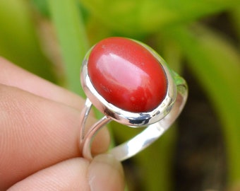Anillo ovalado de coral rojo: anillo de plata de ley con piedras preciosas (10 x 14 mm)