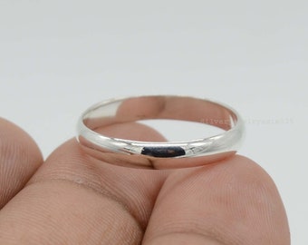 Anello Nuziale Da Uomo Con Design Milgrain Concavo Decentrato, Inserto In Argento Tungsteno Spazzolato, Anello Di Promessa Inciso Da 7 Mm - Italia