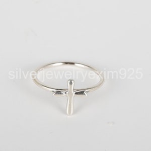 Minimalist Cross Band, 925 Sterling Silver Ring, Anxiety Ring, Fidget Jewelry, Religious Ring, Gift For Her, Dainty Ring, Cross Jewelry.