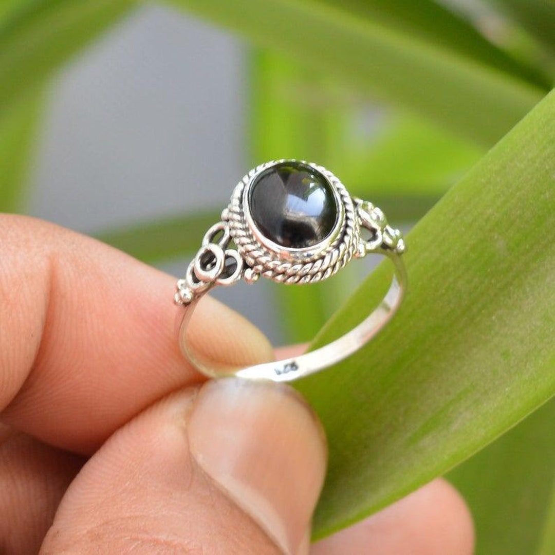 Black Onyx Ring: 925 Sterling Silver, Oval Gemstone (7x9 Mm) - Etsy