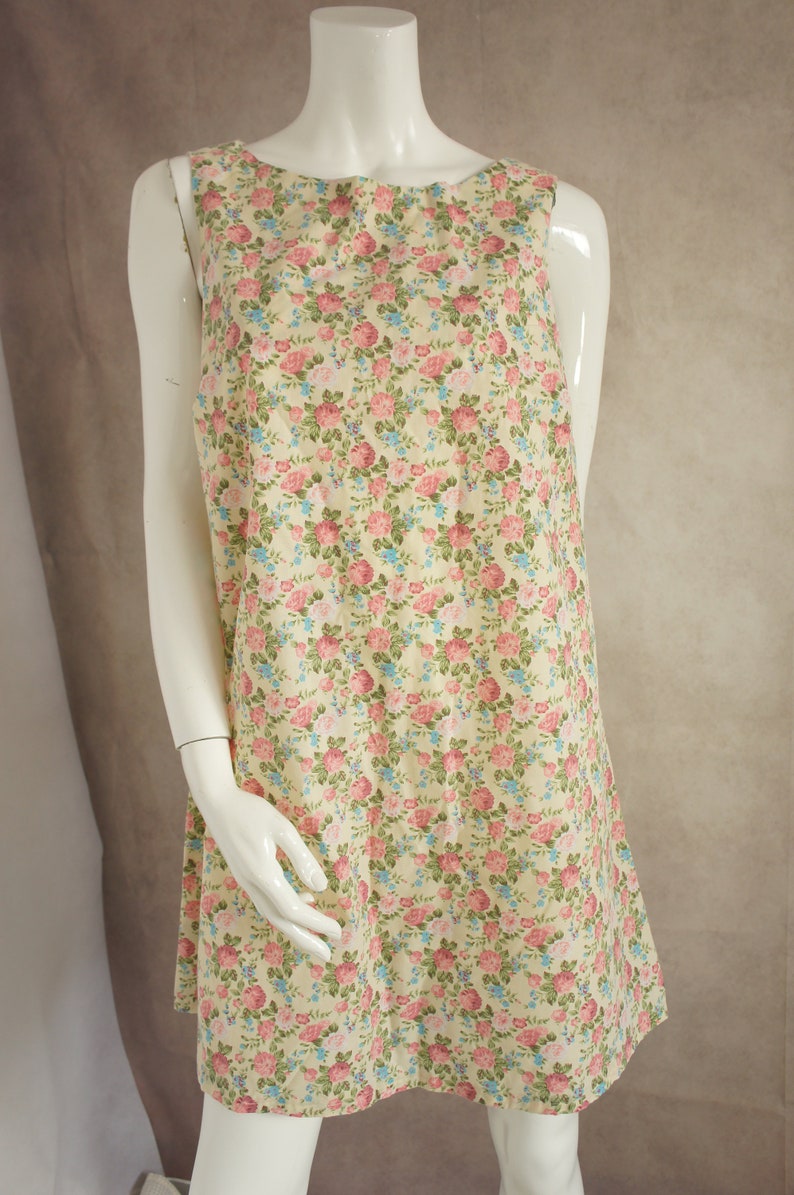 Vintage Hand-Made Floral A-Line Dress Size Medium Oversized Tent Style