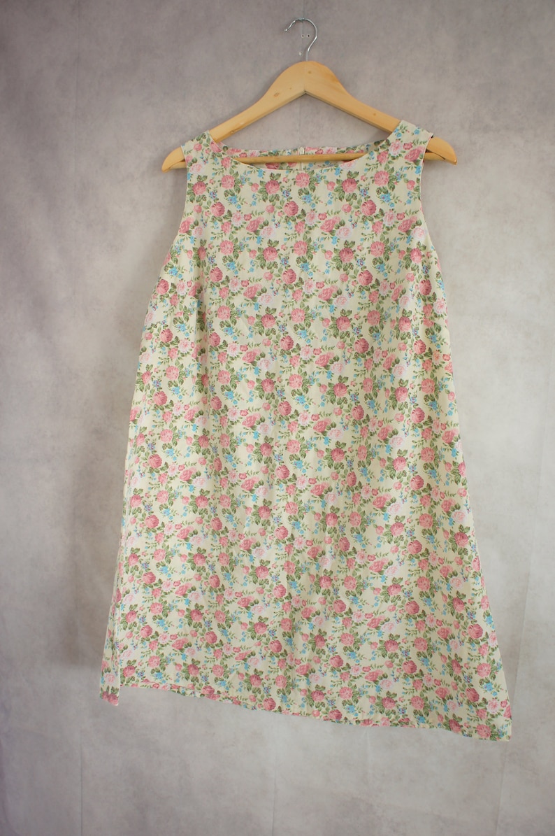 Vintage Hand-Made Floral A-Line Dress Size Medium Oversized Tent Style