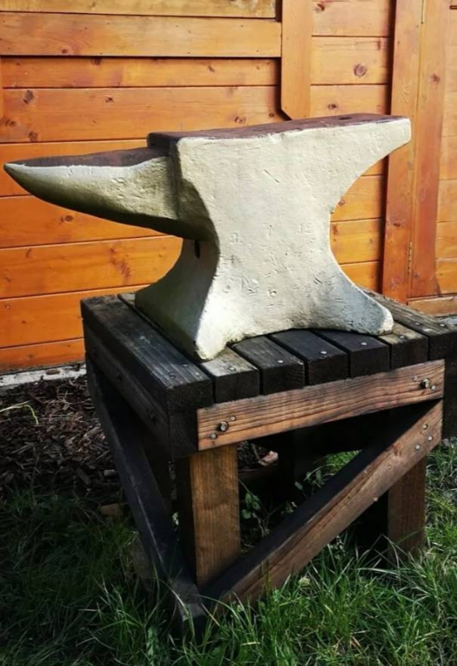 Stunning antique 282lb steel anvil on wooden stand Etsy