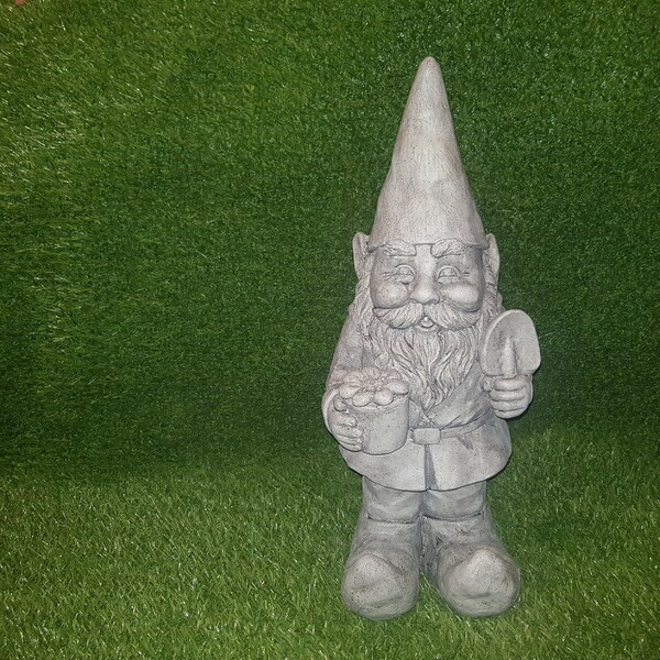 Moule en latex trempé pour fabriquer un ornement Gnome adapté au béton ou au plâtre de Paris