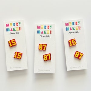 Kansas City 15, 87, 13, TS, 10 aretes, rojo y amarillo, aretes KC Game Day, adultos/niños