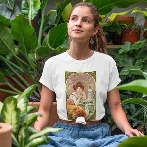 Mucha Art Nouveau Vintage Women&#39;s Short Sleeve Tee