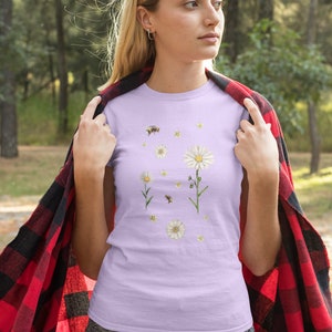 Bumbleblee Daisies Unisex Top Bee Flowers Short Sleeve Tee