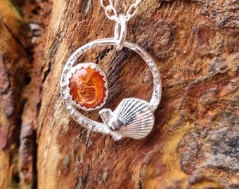 Silver and Sunstone Shell Necklace, Fine Silver and Sunstone Scallop Shell Circle Necklace Pendant, Shell Jewellery, Gift for her