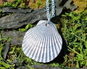 Silver Shell Necklace, Fine Silver Scallop Necklace Pendant, Seaside Jewellery, Shell Jewellery, Beach Jewellery, Gift for her