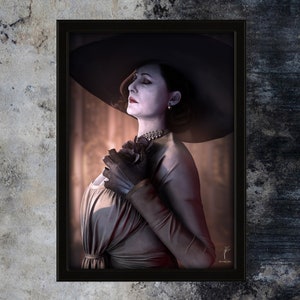 ALCINA DIMITRESCU | DIN A4 | 13x18cm | Zeichnung | Digitaler Kunstdruck | Kunstwerk | Resident Evil 8 Dorf | Dame D | Dame Dimitrescu |