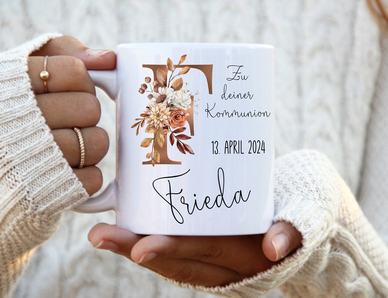 Tasse mit Namen Kommunion personalisiert Monogramm Blume Braun