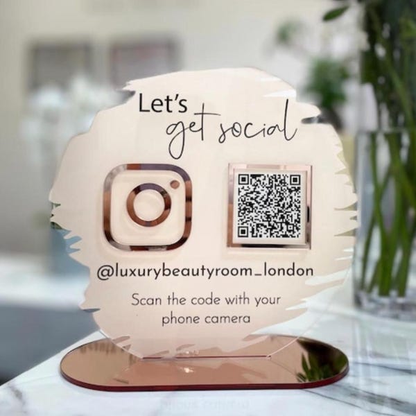 Benutzerdefiniertes rundes Acryl QR-Code-Zeichen | Social Media Salon Schild | Beauty Business Thekenaufsteller | Friseur / Kosmetikerin Empfang Zeichen