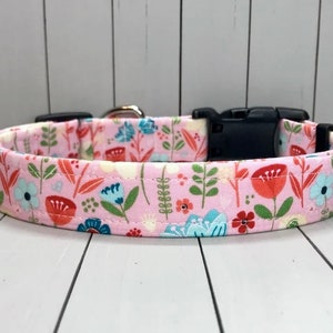 Floral Dog Collar, Handmade, Fabric Covered Nylon Webbing Core ~ Tea Party Floral