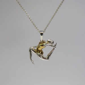 Women’s Gymnast Stag Leap Pendant