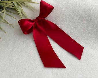 lazo para el cabello de cola larga de satén rojo escarlata