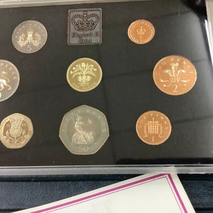 1984 Coins of Great Britain Royal Mint Issue Blue Case Proof Coins Set