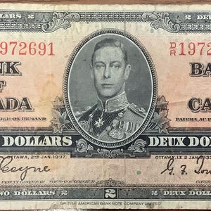 1937 Canada Two Dollars Bank of Canada Small Size Banknote King George VI Small Size Bank of Canada