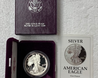 1992 S Proof American Silver Eagle in Original Box with Certificate of Authenticity