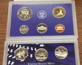 2001 United States Mint Proof Set in Original Box With State