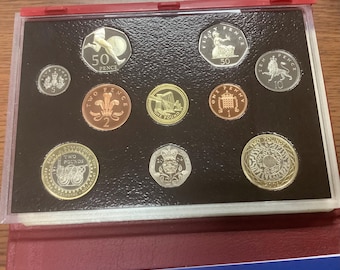 1982年製新品レア　英国王立造幣局コイン発行　7つ記念硬貨セット台紙付き 1982年英国王立造幣局発行コインセット プルーフセット - Etsy 日本