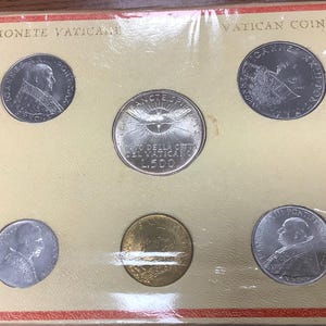 Vatican City Souvenir Coin Set Pope John Issue with Silver 500 Lire