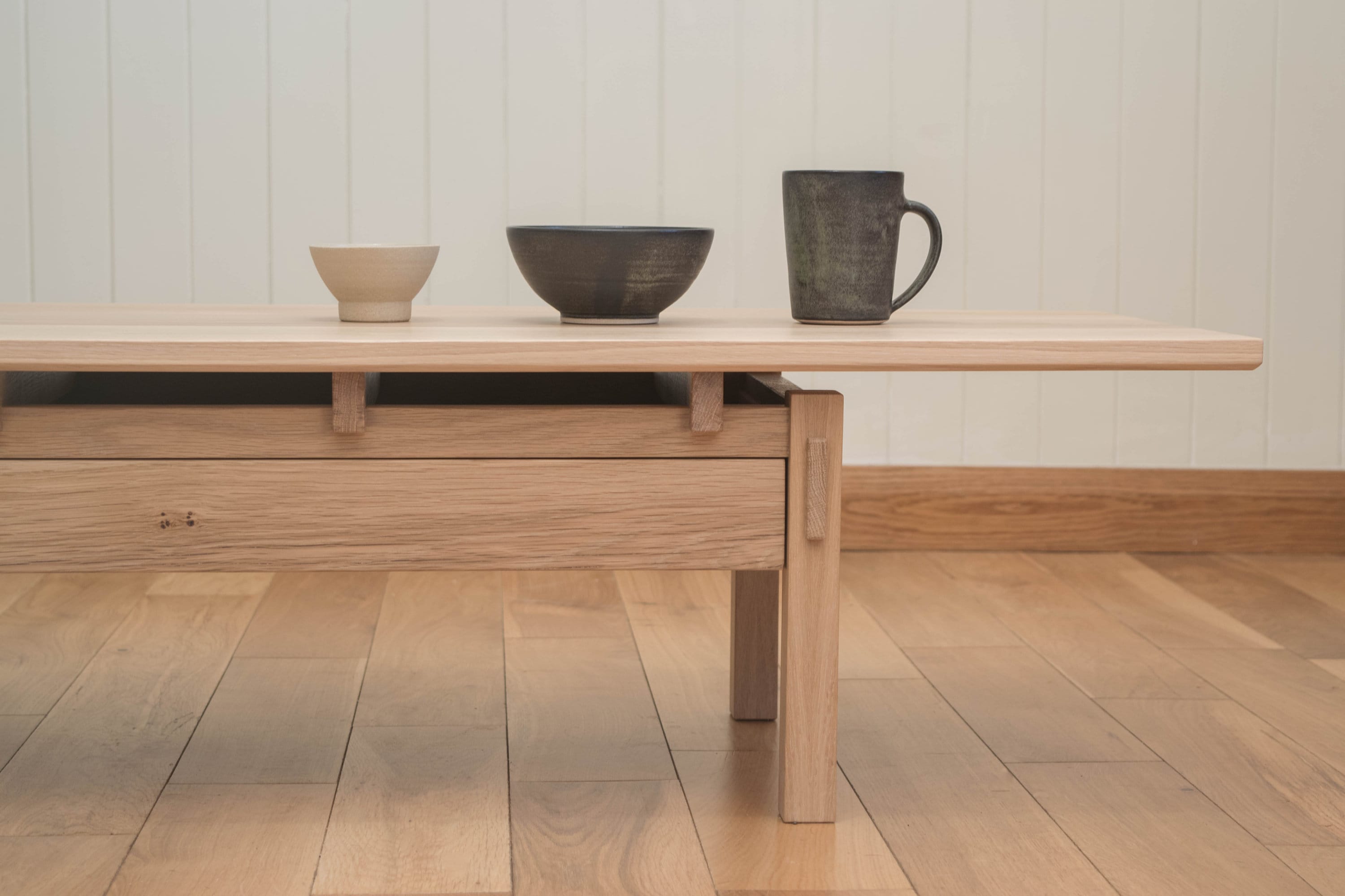 【にゃお】ローテーブル　DIVANCO LOW TABLE OAK DIVANCO LOW TABLE WALNUT｜ローテーブル｜IDEE SHOP Online