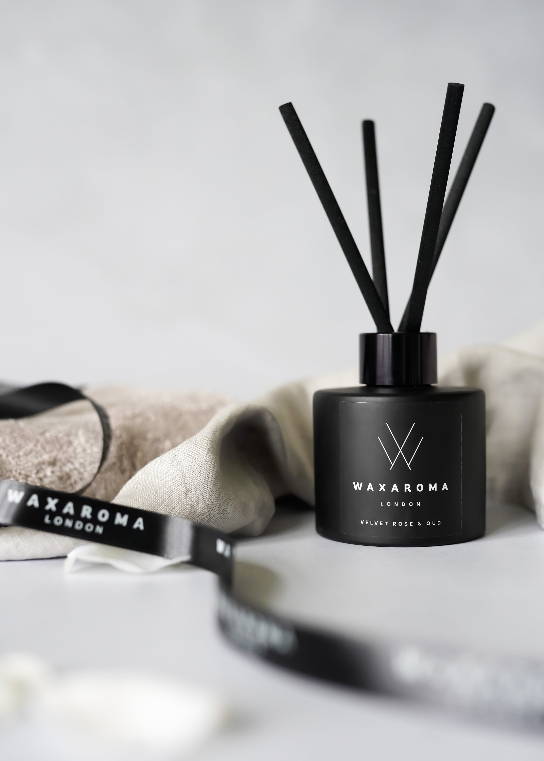 Luxury Fragrance Oil Reed Diffuser in Black Jar Oil Diffuser Etsy UK