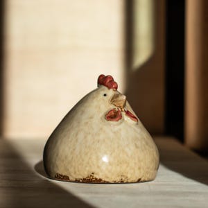 Vintage Pier 1 Ceramic Chicken Figurine, Whimsical Farmhouse Kitchen Decor,  Cottagecore Hen Statue , Gift for Chicken Lovers, Rustic Decor