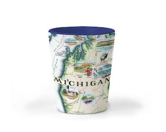 Keramiskt snapsglas med karta över delstaten Michigan, resesouvenir