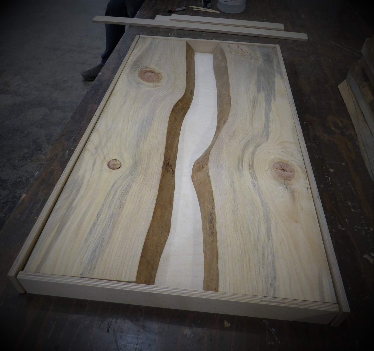 Complete Epoxy River Table Kit Wood Slabs Mold & Resin Etsy.de