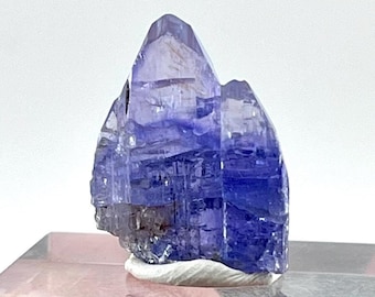 Tanzanite crystal pink 2.1 x 1.6 x 0.8cm 4.5g from Melerani Hills Tanzania