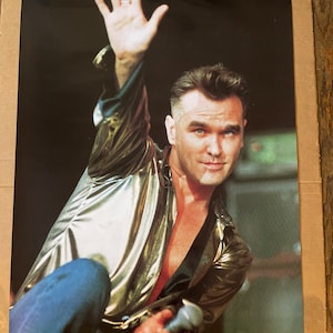 cartel vintage Morrissey recuerdos musicales estilo fotografía década de 1990