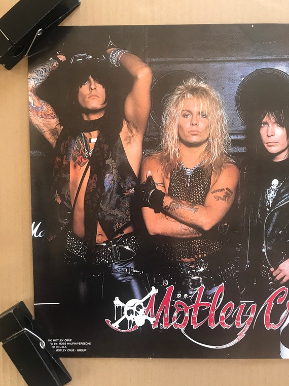 Vintage Original 1990 Motley Crue Group Shot Pinup Rock Music