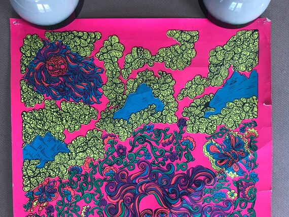 Vintage Original 1960s Sweet Cream Ladies Blacklight
