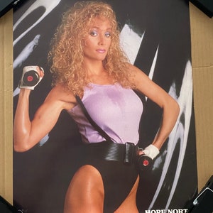Hope North Sexy Girl séance d’entraînement original vintage des années 1980 pin up affiche