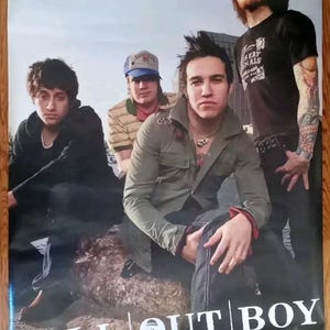 Póster vintage original de Fall Out Boy en formato metro, gran banda promocional de música rock