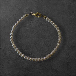 Cultured Pearl and 14 Karat Gold Bracelet