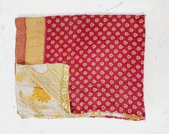 Indian Handmade Quilt Vintage Kantha Bedspread Throw Cotton Floral Blanket Gudari Ralli