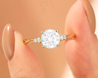 Unique Yellow Gold 7mm Round Moissanite Diamond  Anniversary Ring Gift for Womens Tiwst Band
