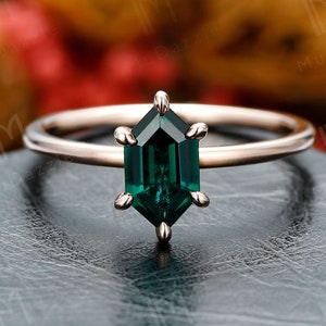 Emerald Ring Vintage Hexagon Cut Emerald Engagement Ring Women Solid 14k Gold// May Birthstone Ring Promise Ring for Her,, Solitaire Ring