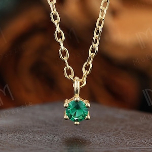 Delikatny złoty naszyjnik ze szmaragdem Naszyjnik na Dzień Matki Wisiorek vintage 3 mm Okrągły łańcuszek ze szmaragdem 14k Solidny złoty naszyjnik Zielony naszyjnik ze szmaragdem