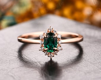 Gorgeous Emerald Jewelry//Solid Gold Emerald Engagement Ring//1/2CT Tiny Emerald Women's Ring// Mother's Day Gift Ring//Emerald Wedding Ring