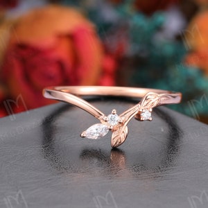 Unique Moissanite Matching Band Anniversary Gift// Vintage Diamond Wedding Band// Art Deco Leaf Minimalist Rose Gold// Dainty Wedding Ring