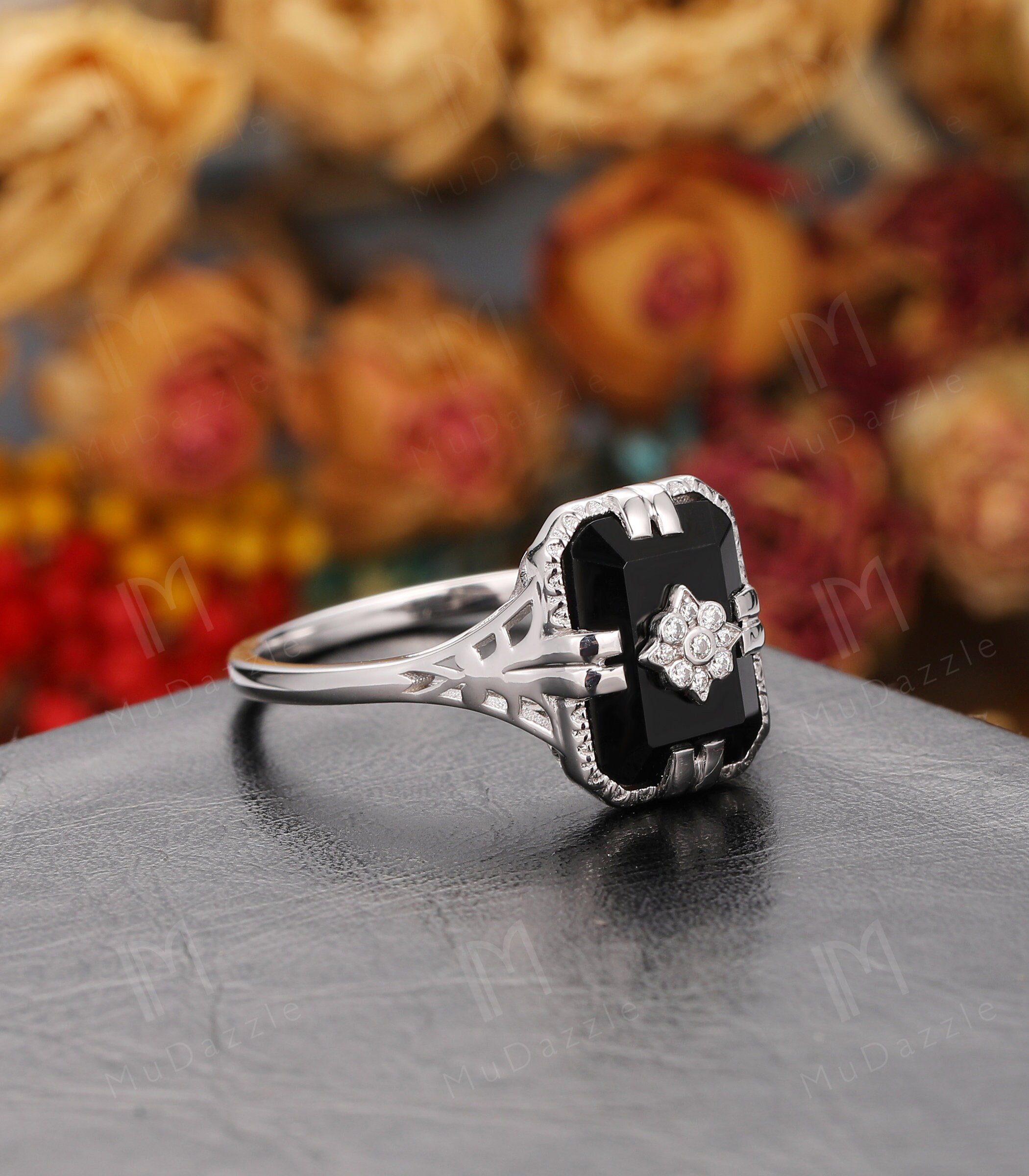 Antique black stone ring deals