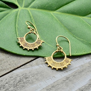 Tiny Zig-Zag Earring