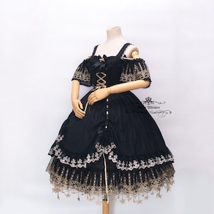 Lolita Fashion: The Black Edition — THIS IS BLACK