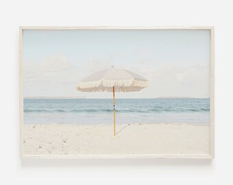 Sombrilla de playa beige, arte de pared neutro, sombrilla de playa imprimible, fotografía de playa, arte de pared de playa, impresión descargable, arte imprimible