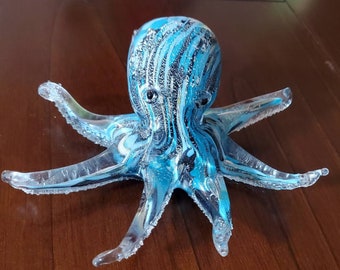 Blown Glass Octopus, Glass Sculpture, Octopus Figurine, Art Glass Animal, Ocean Animal, Sea Creature, Office Desk Decor, Gift For Mom