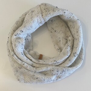 Infinity scarf/ knitted scarf/ thick scarf/ handmade scarves/ neutral scarf/ black scarf/ brown scarf/ cream scarf