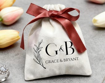Personalized Wedding Drawstring Bag, Velvet Gift Packaging Pouch, Jewelry Bag Wedding Favor, Custom Gift Bag for Wedding, Engagement Party